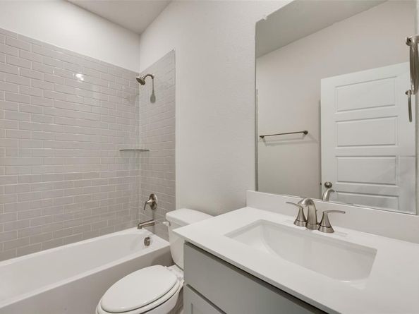 660  Marcus Lane , Crowley Texas 76036