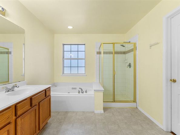 217  Buffalo Creek Drive , DeSoto Texas 75115
