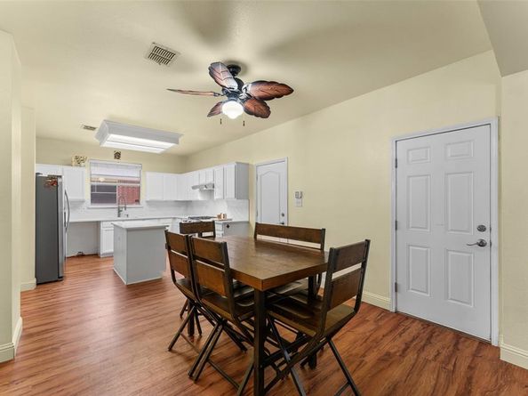 217  Buffalo Creek Drive , DeSoto Texas 75115