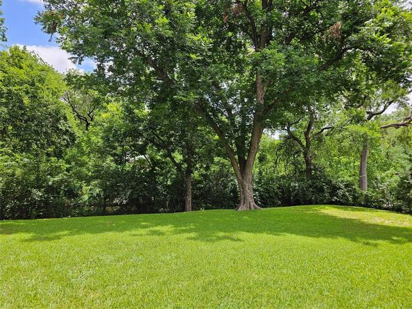 9770  Twin Creek Drive , Dallas Texas 75228