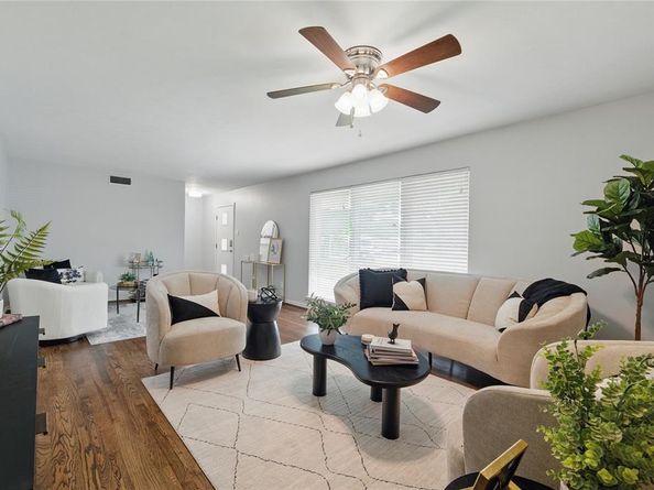 9770  Twin Creek Drive , Dallas Texas 75228