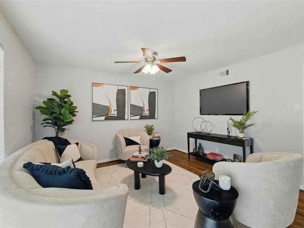 9770  Twin Creek Drive , Dallas Texas 75228