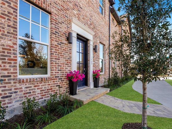 1432  N Avenue , Plano Texas 75074