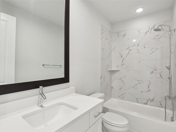 1432  N Avenue , Plano Texas 75074