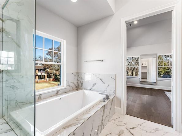 1432  N Avenue , Plano Texas 75074