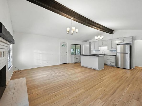 213  Oak Tree Lane , Hickory Creek Texas 75065