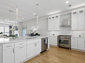 13001  Hutton Drive  25, Farmers Branch Texas 75234