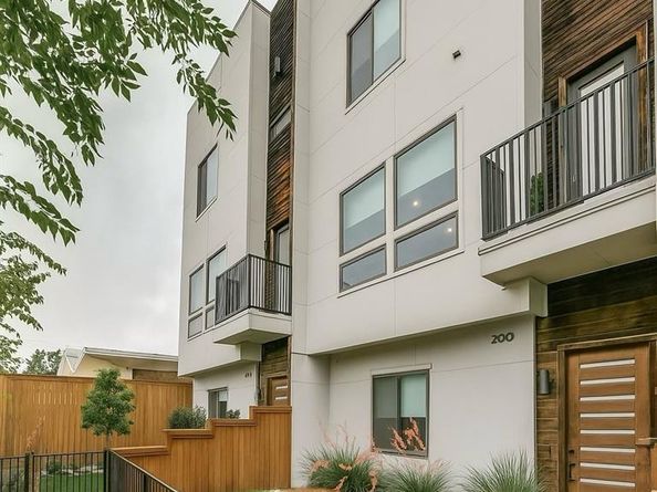 3816  Roseland Avenue  C200, Dallas Texas 75204