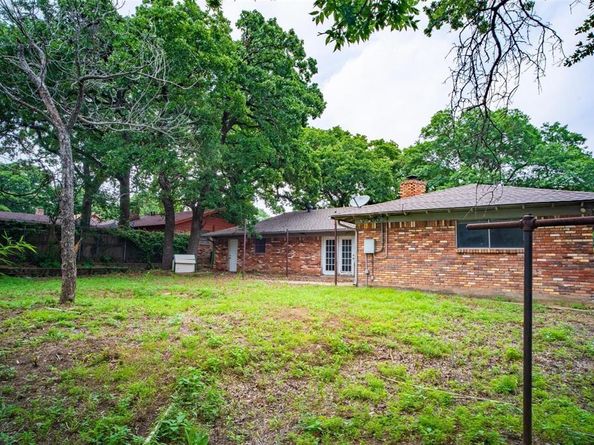 6816  Yolanda Drive , Fort Worth Texas 76112