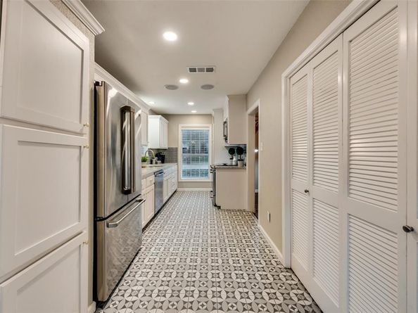 3835  El Campo Avenue , Fort Worth Texas 76107