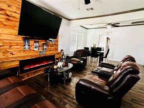 3030  Warren Avenue , Dallas Texas 75215