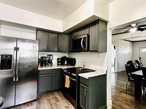 3030  Warren Avenue , Dallas Texas 75215