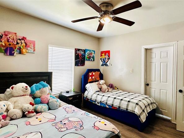 3030  Warren Avenue , Dallas Texas 75215