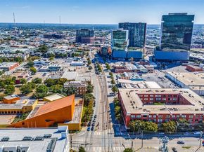 2502  Live Oak Street  322, Dallas Texas 75204