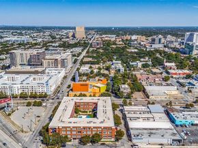 2502  Live Oak Street  322, Dallas Texas 75204