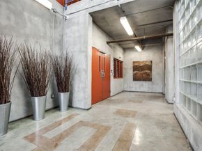2502  Live Oak Street  322, Dallas Texas 75204