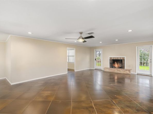 3644 W Seminary Drive , Fort Worth Texas 76109