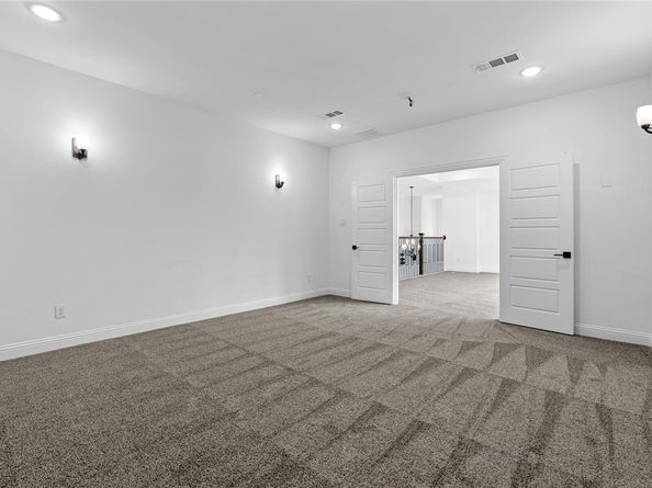 1320  English Setter Drive , Arlington Texas 76005