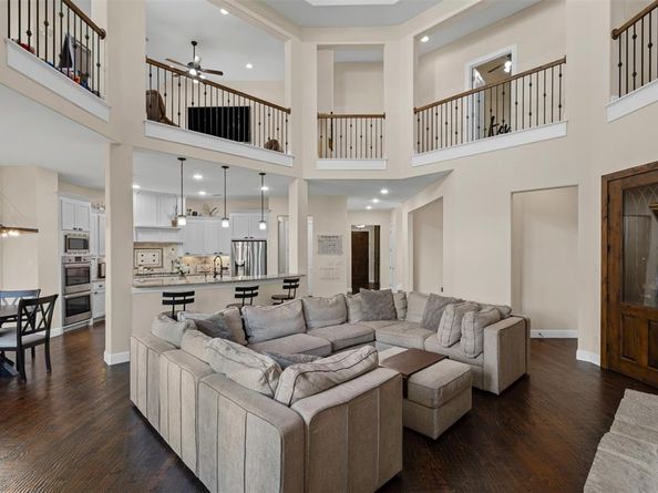 5623  Matalee Avenue , Dallas Texas 75206