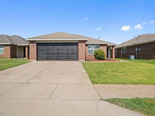7816  Whitney Lane , Fort Worth Texas 76112