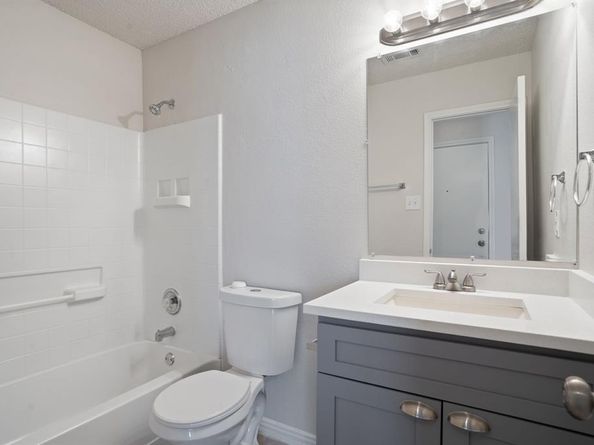 7816  Whitney Lane , Fort Worth Texas 76112