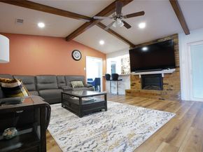 1047  Quail Run , Duncanville Texas 75116