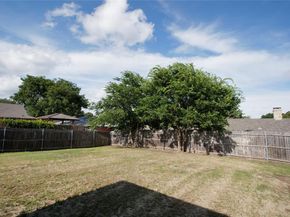 1047  Quail Run , Duncanville Texas 75116