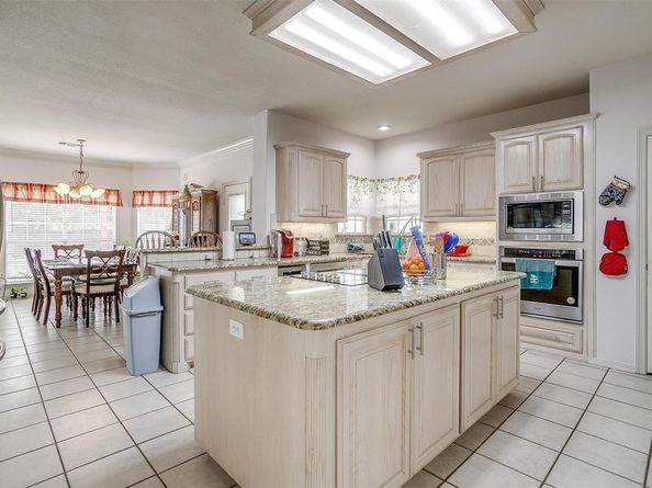 1200  Blackberry Court , Crowley Texas 76036