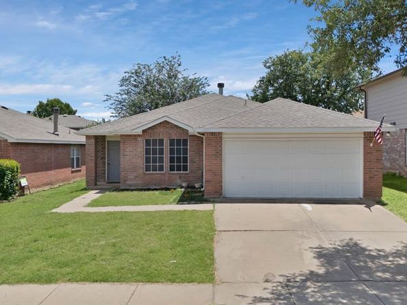 3921  Fox Run Drive , Fort Worth Texas 76123