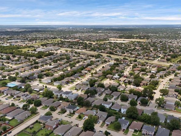 3921  Fox Run Drive , Fort Worth Texas 76123