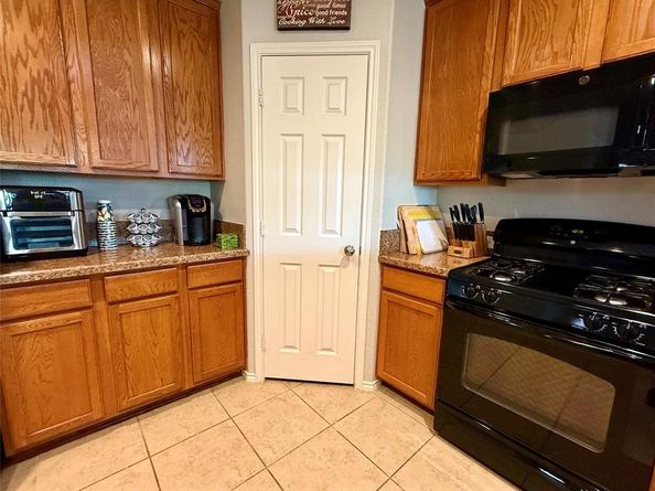 1117  Prairie Heights Drive , Fort Worth Texas 76108