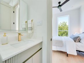 512 N Lancaster Street  12, Dallas Texas 75203