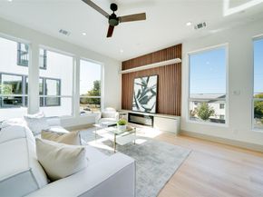 512 N Lancaster Street  12, Dallas Texas 75203
