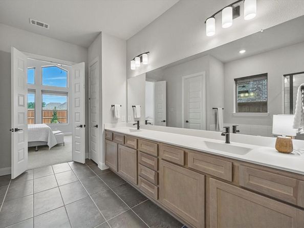 1715  Holly Oak Way , Fate Texas 75087