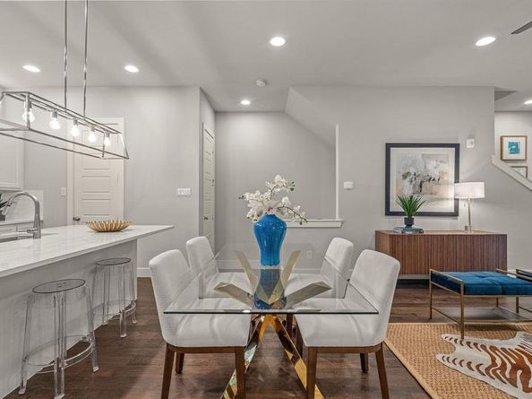 2741  Merrimac Street  102, Fort Worth Texas 76107
