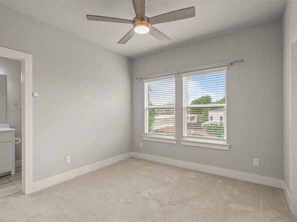 2741  Merrimac Street  102, Fort Worth Texas 76107