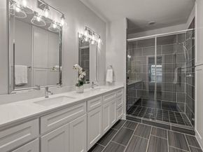 2741  Merrimac Street  102, Fort Worth Texas 76107