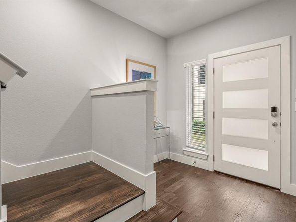 2741  Merrimac Street  102, Fort Worth Texas 76107