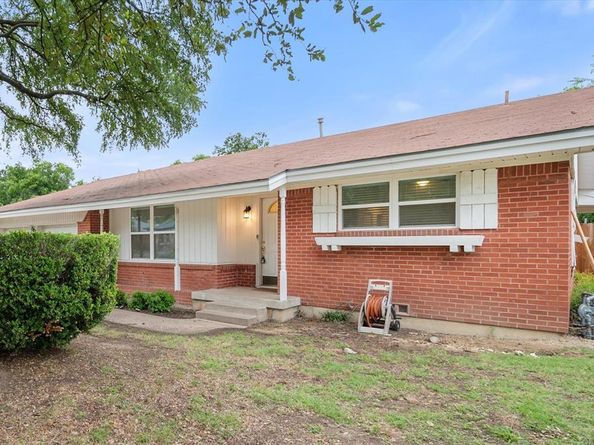 2250  Capri Drive , Fort Worth Texas 76114