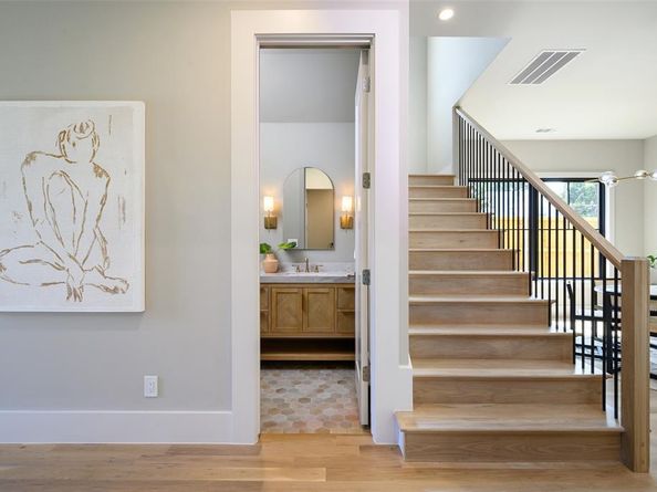 5746  Goodwin Avenue , Dallas Texas 75206