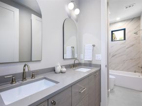 5746  Goodwin Avenue , Dallas Texas 75206