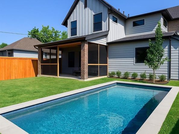 5746  Goodwin Avenue , Dallas Texas 75206