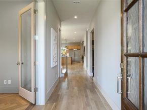 5746  Goodwin Avenue , Dallas Texas 75206