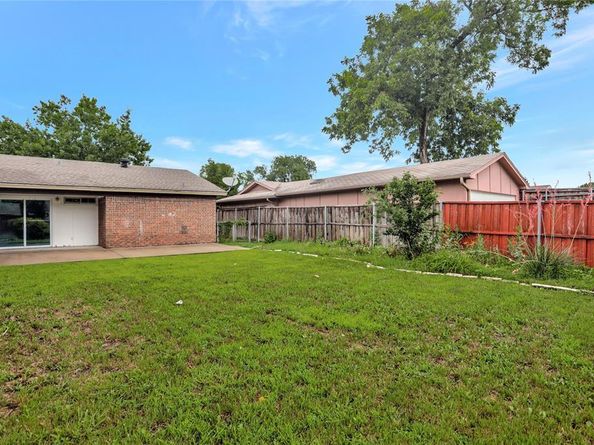 1510  Bowie Street , Garland Texas 75042