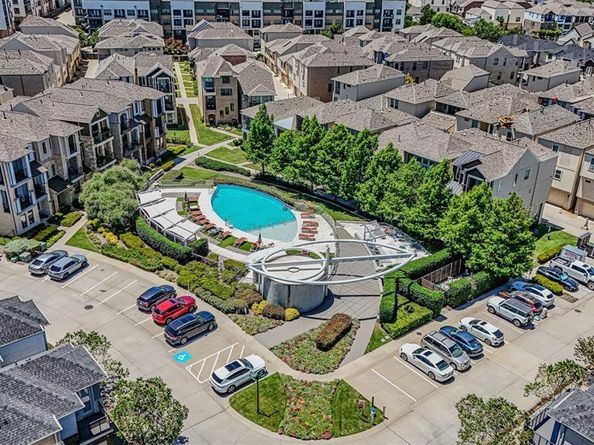 8327  Nunley Lane , Dallas Texas 75231