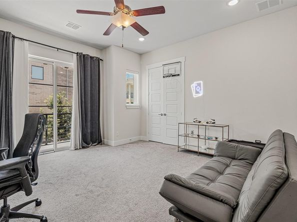 8327  Nunley Lane , Dallas Texas 75231