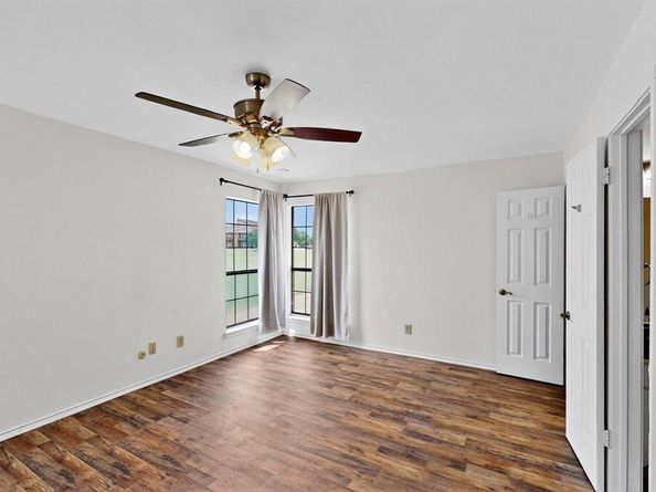 5909  Lake Hubbard Parkway  215, Garland Texas 75043