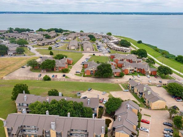 5909  Lake Hubbard Parkway  215, Garland Texas 75043