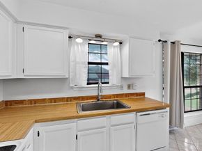 5909  Lake Hubbard Parkway  215, Garland Texas 75043
