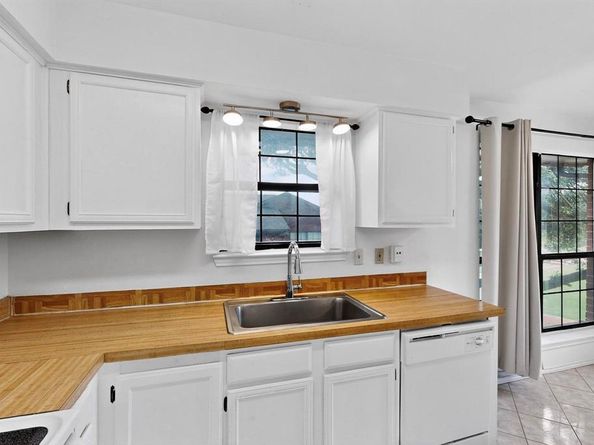 5909  Lake Hubbard Parkway  215, Garland Texas 75043
